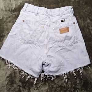 Wrangler High Waisted Jean Shorts Distressed Light Wash Size 26